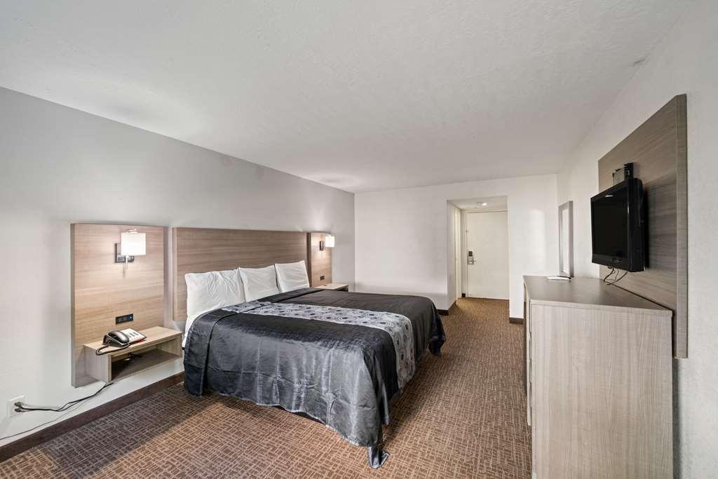 Americas Best Value Inn & Suites Brenham Room photo