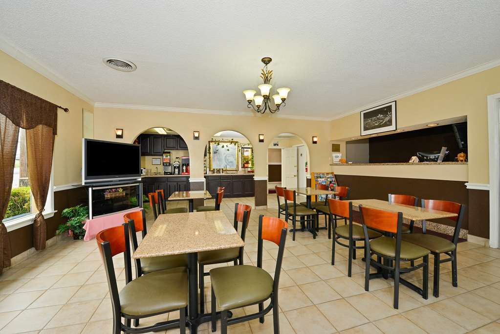 Americas Best Value Inn & Suites Brenham Interior photo