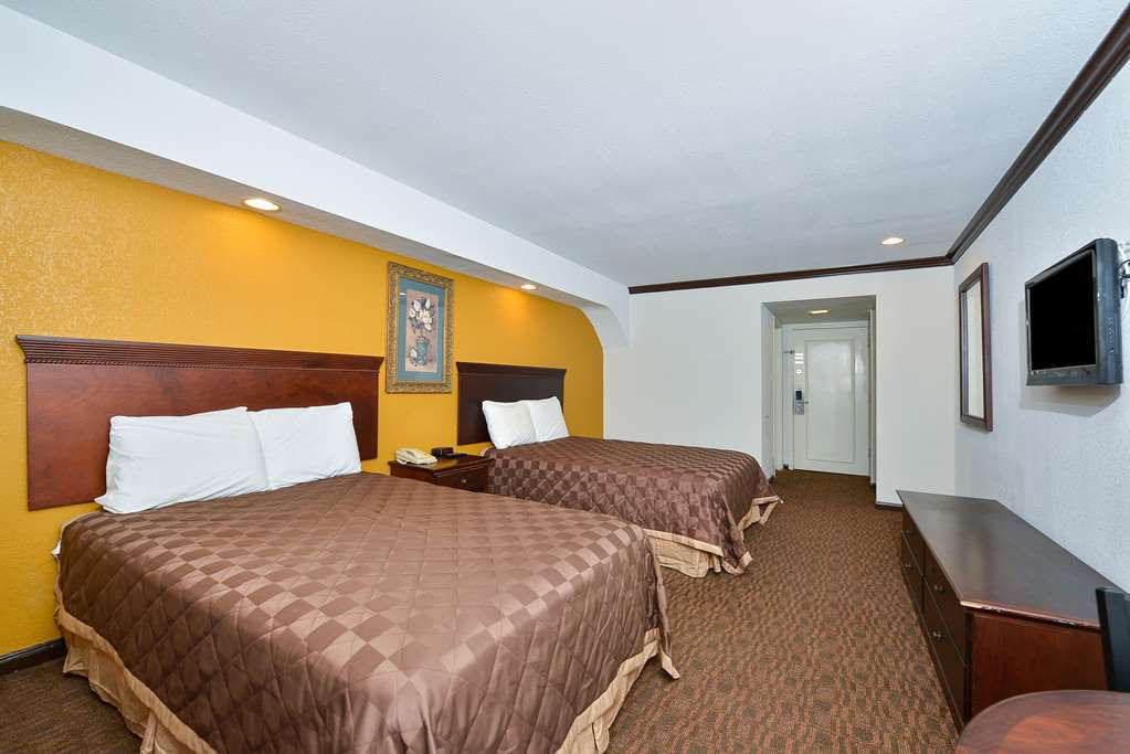 Americas Best Value Inn & Suites Brenham Room photo